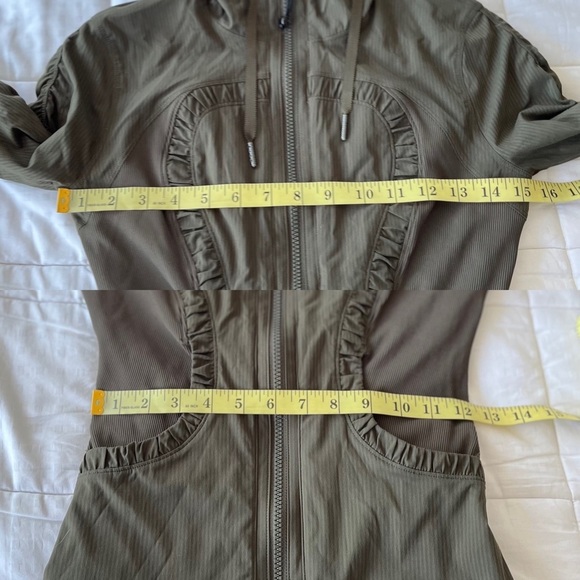 SOLD 💟 LULULEMON Athletic Reversible Dance Studio Jacket III Size 2 Dark Olive - Picture 15 of 16